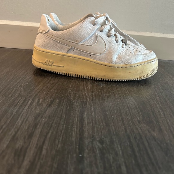 Women nike air sneakers, all white - Picture 2 of 9